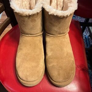 UGG Tan Shearling-Lined Winter Boots
